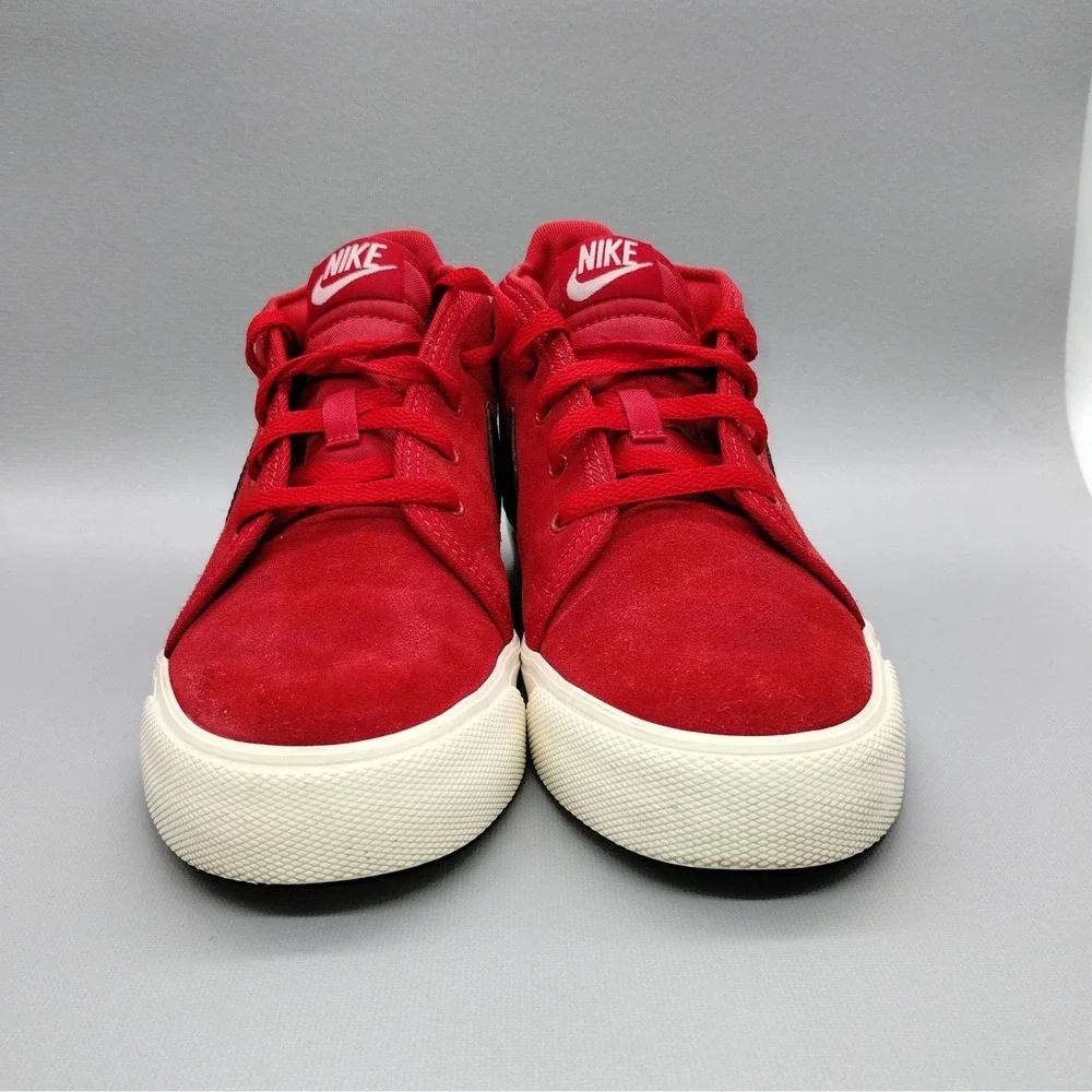 Nike Toki Leather Skateboard Sneakers Mens Size 8.5 Gym Red Suede Casual Shoes‎